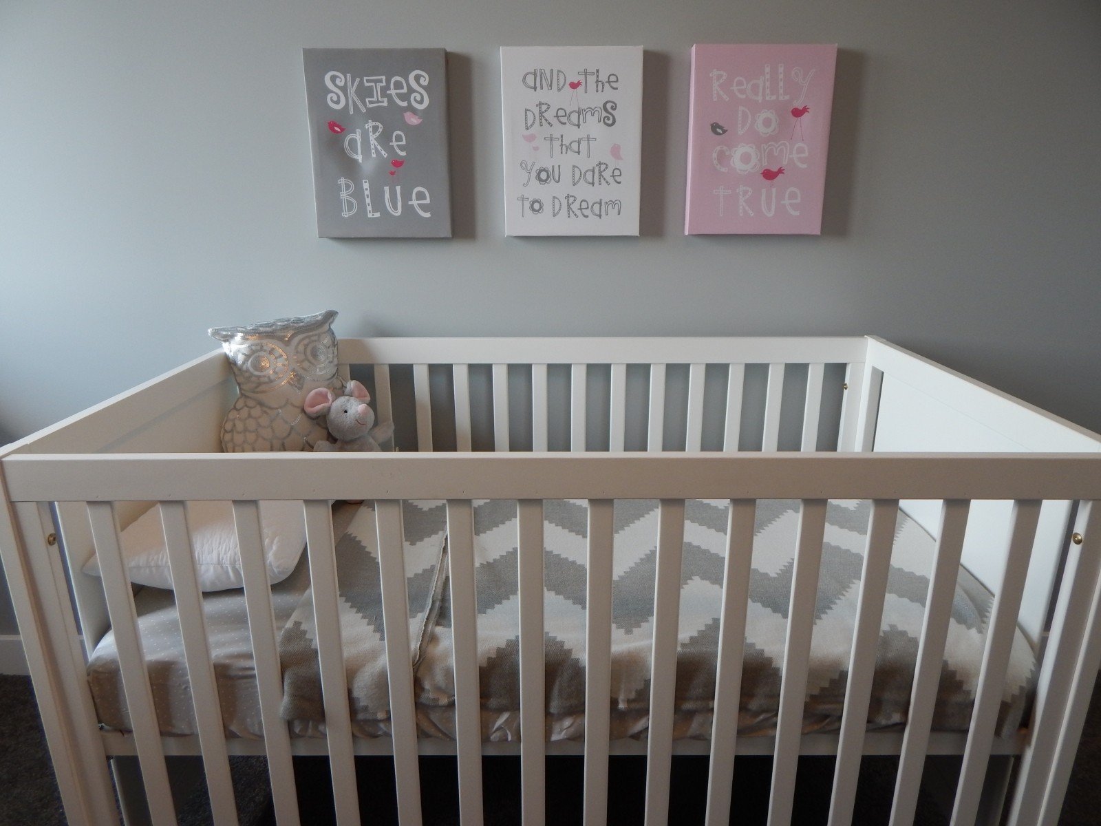 crib for bedroom as a cost-effective furniture alternatives for kids